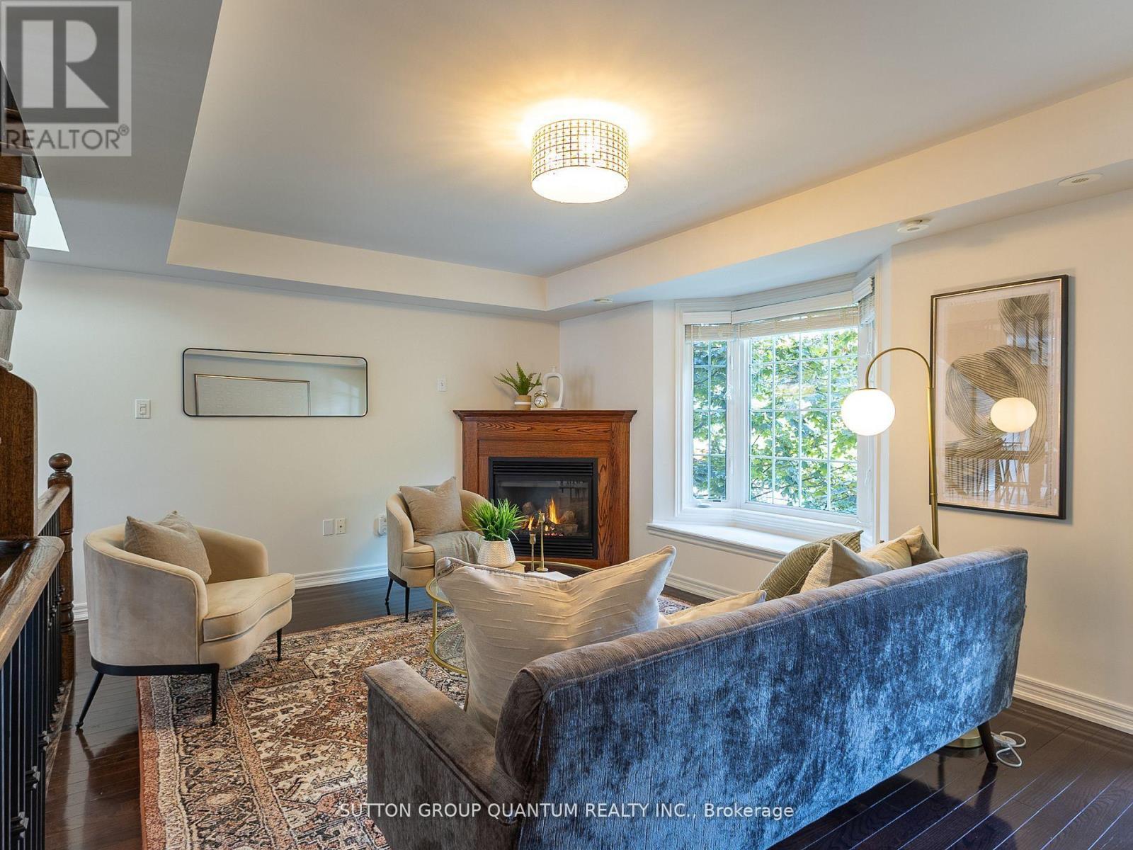 50 Rosewood Avenue, Mississauga, ON - Indoor Photo Showing Living Room With Fireplace