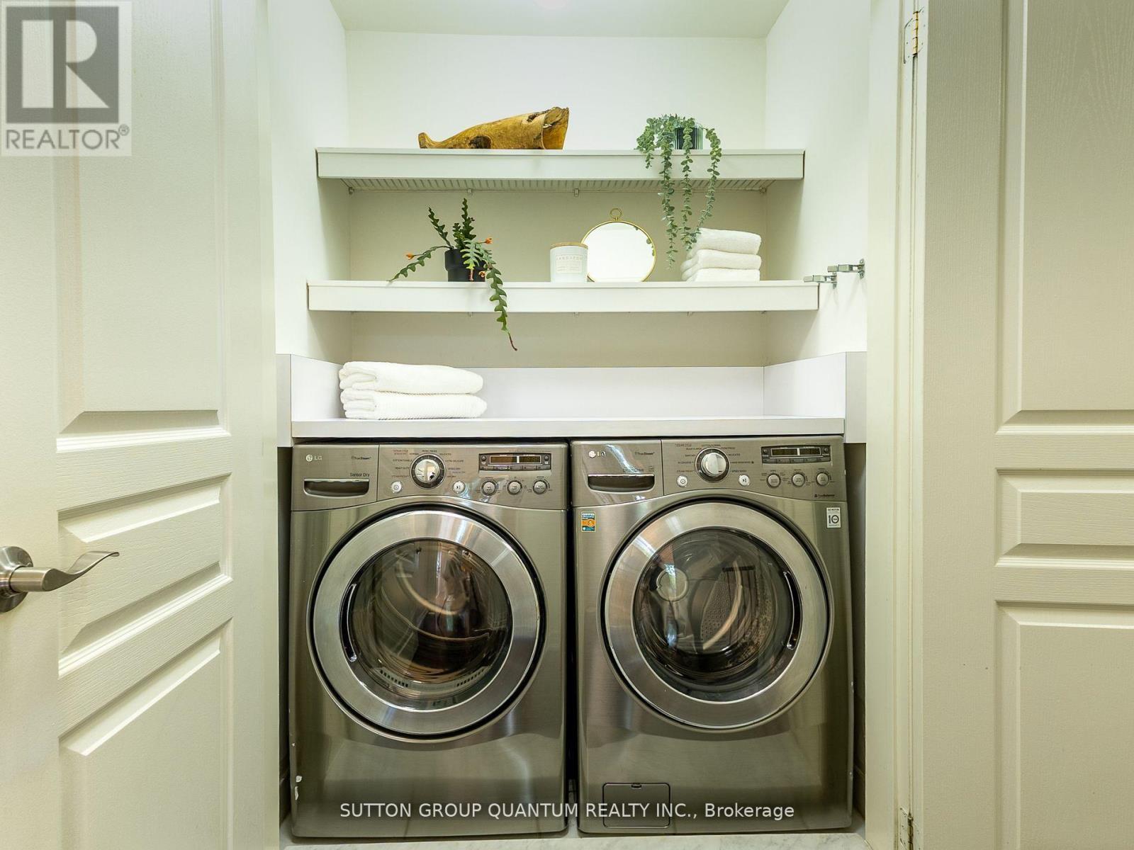 50 Rosewood Avenue, Mississauga, ON - Indoor Photo Showing Laundry Room