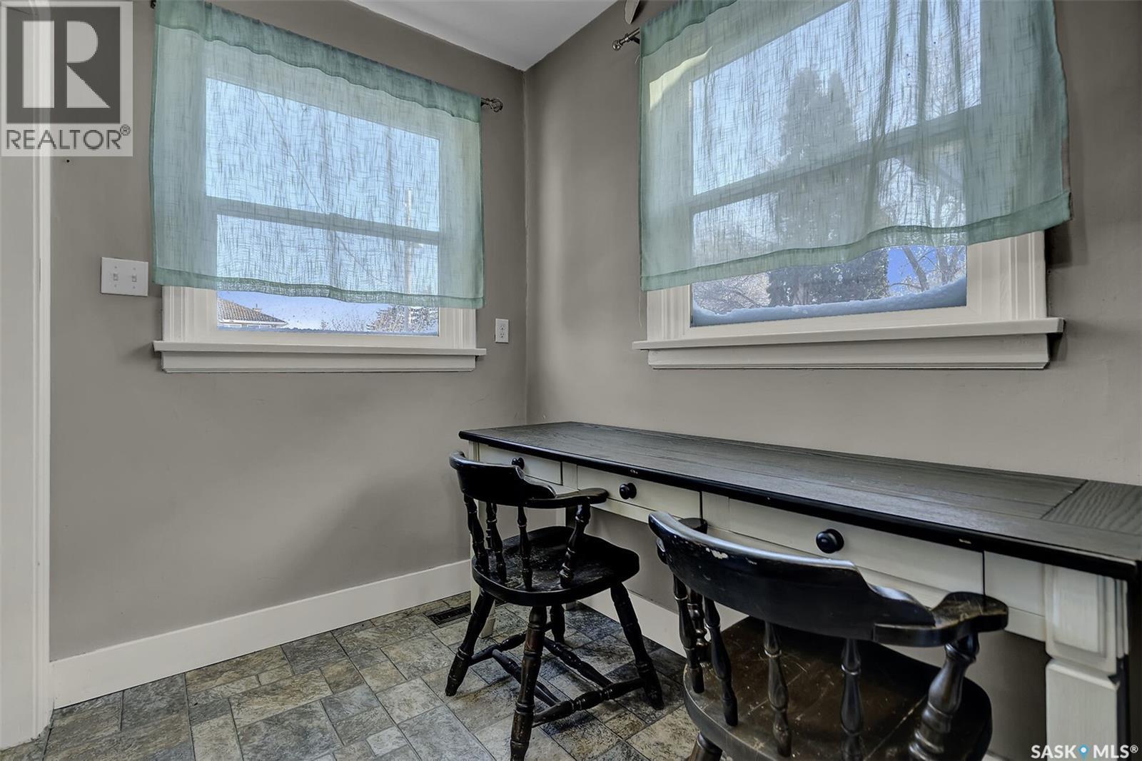 2645 Broder Street, Regina, SK - Indoor