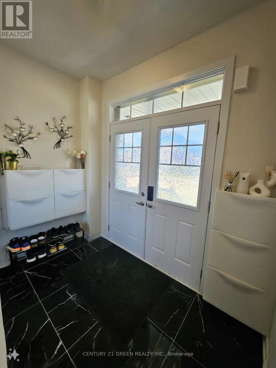 50 Sunflower Crescent, Thorold, ON - Indoor Photo Showing Other Room