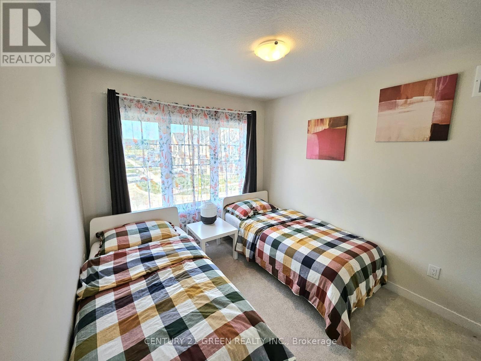 50 Sunflower Crescent, Thorold, ON - Indoor Photo Showing Bedroom