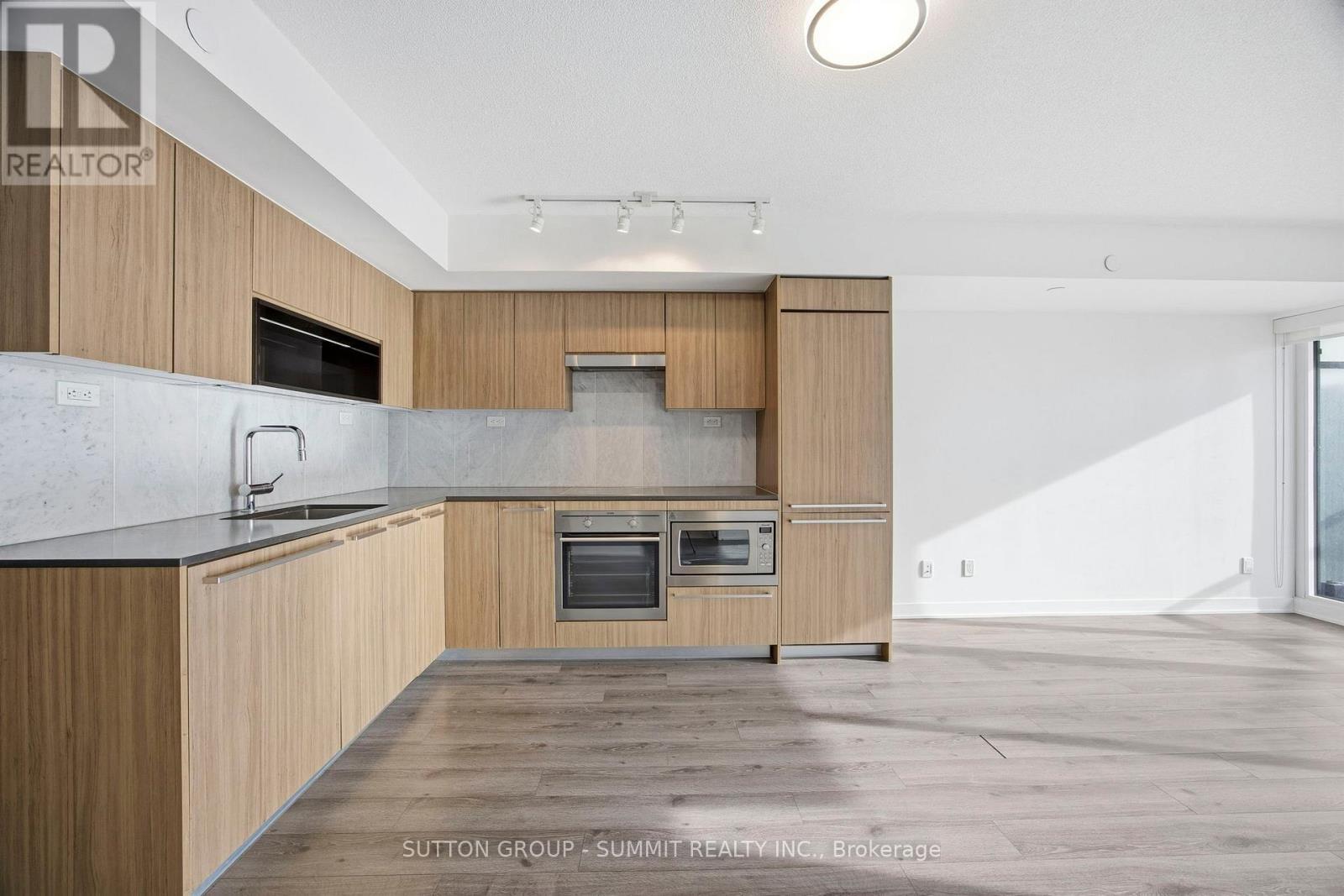 2901 - 70 Queens Wharf Road, Toronto, ON - Indoor Photo Showing Kitchen
