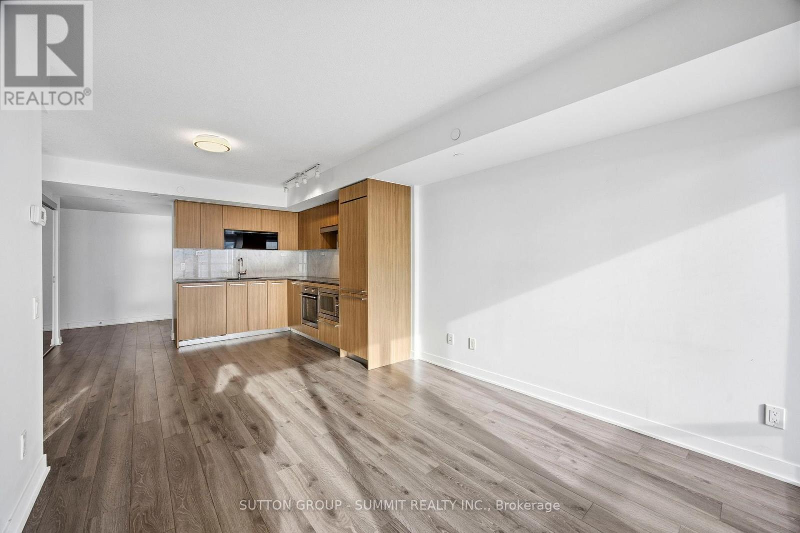 2901 - 70 Queens Wharf Road, Toronto, ON - Indoor Photo Showing Kitchen