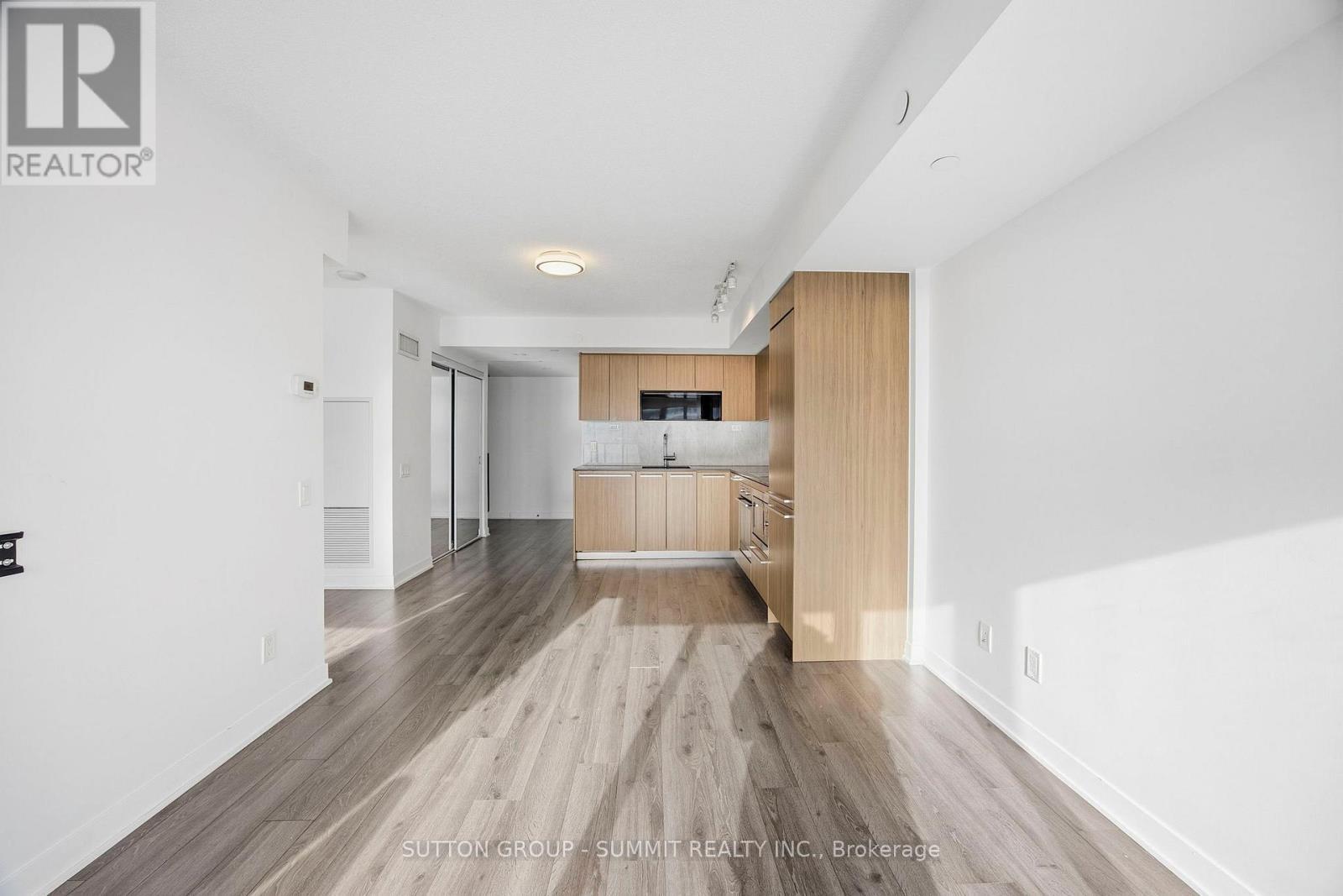 2901 - 70 Queens Wharf Road, Toronto, ON - Indoor