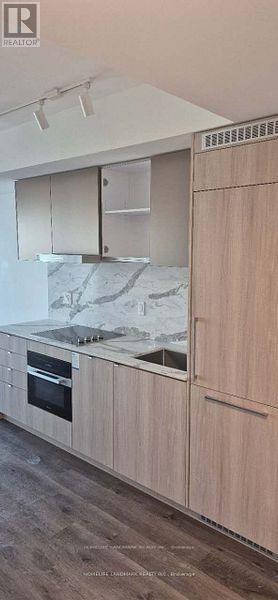 1807 - 771 Yonge Street, Toronto, ON - Indoor Photo Showing Kitchen