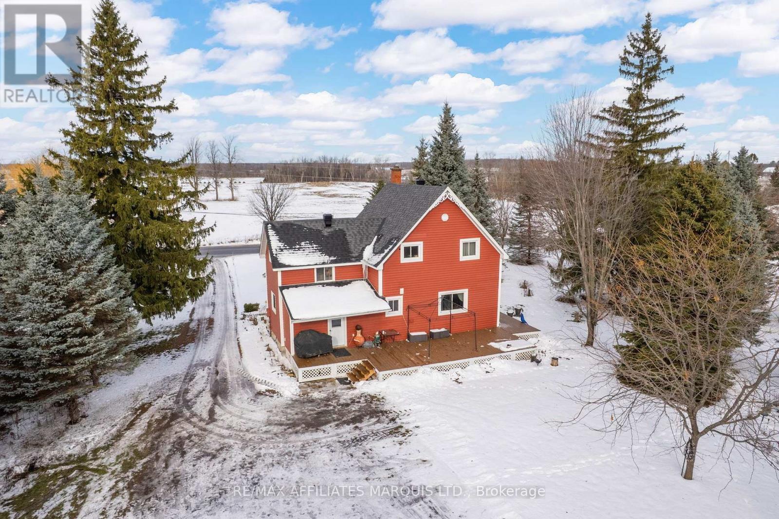 1590 Cornwall Centre Road, Cornwall, ON - Outdoor With View