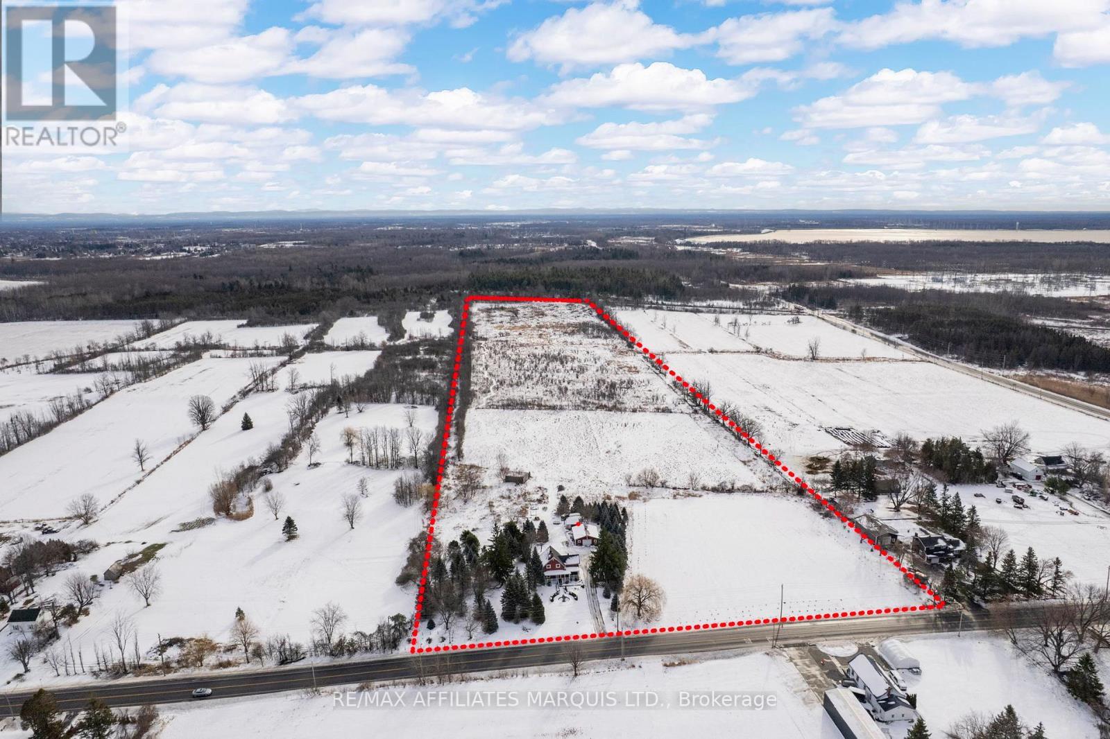 1590 Cornwall Centre Road, Cornwall, ON - Outdoor With View