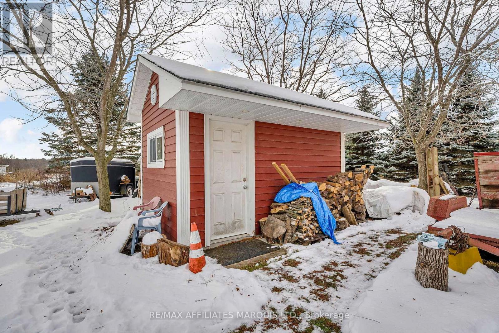 1590 Cornwall Centre Road, Cornwall, ON - Outdoor