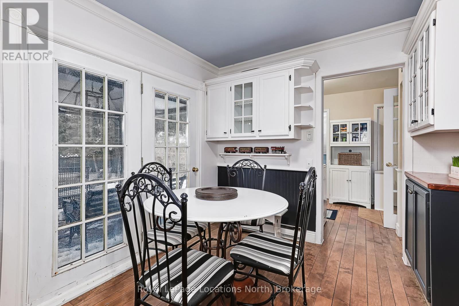 2 Sunset Court, Collingwood, ON - Indoor Photo Showing Dining Room
