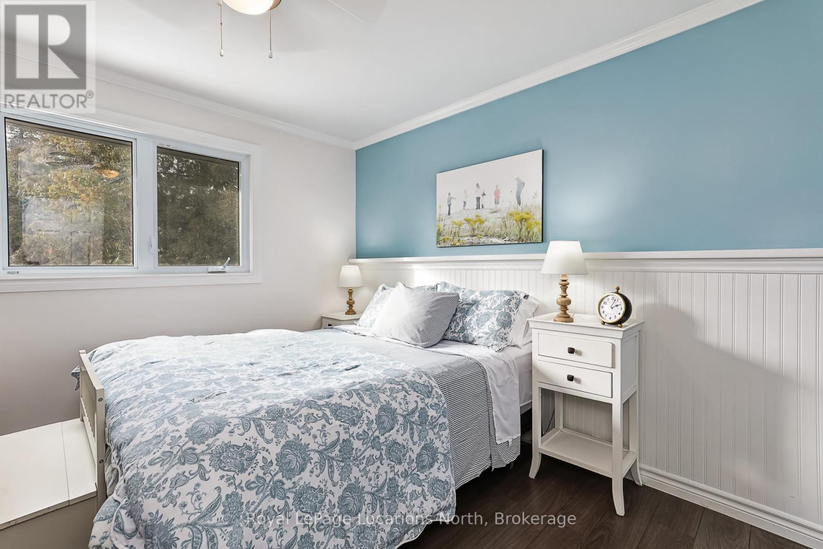 2 Sunset Court, Collingwood, ON - Indoor Photo Showing Bedroom