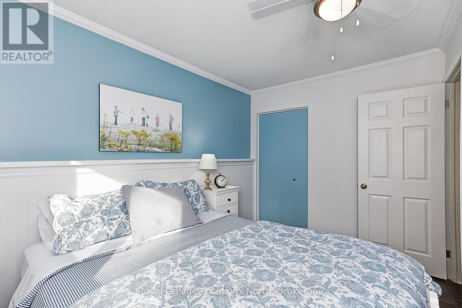 2 Sunset Court, Collingwood, ON - Indoor Photo Showing Bedroom