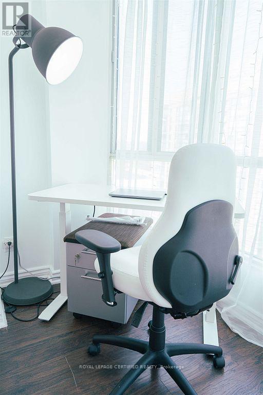 1907 - 145 Hillcrest Avenue, Mississauga, ON - Indoor