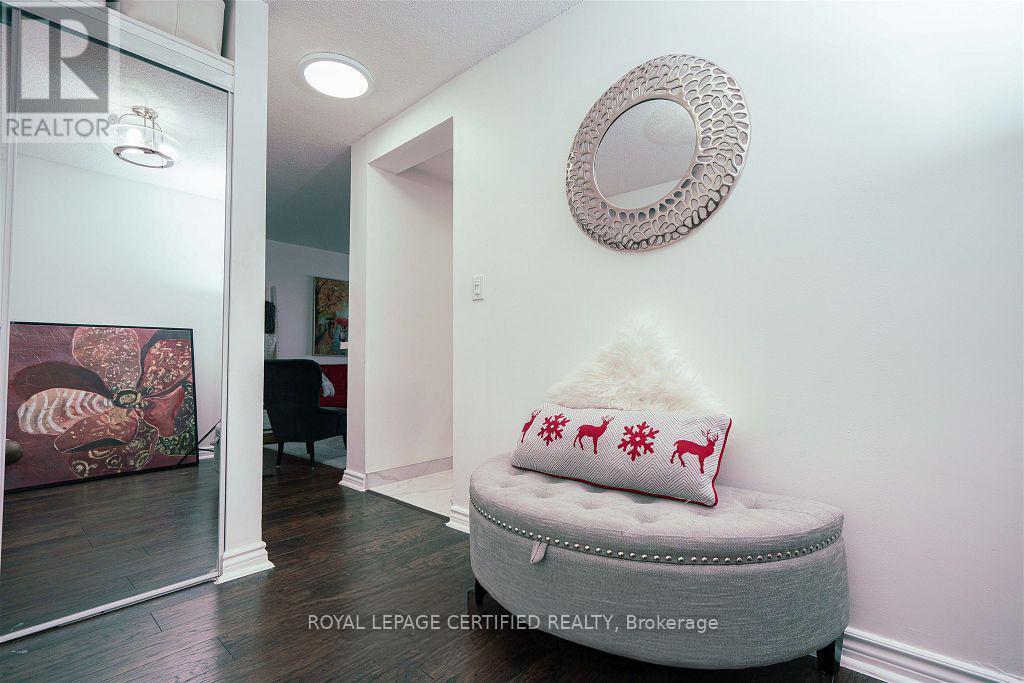 1907 - 145 Hillcrest Avenue, Mississauga, ON - Indoor Photo Showing Other Room