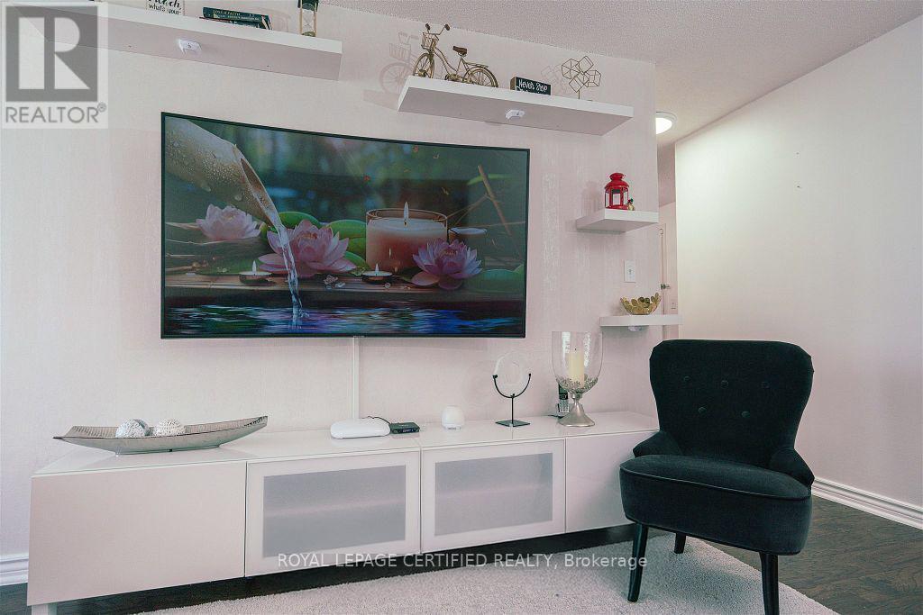 1907 - 145 Hillcrest Avenue, Mississauga, ON - Indoor