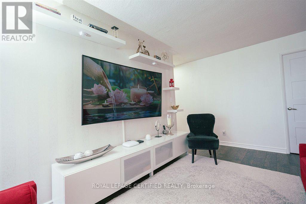 1907 - 145 Hillcrest Avenue, Mississauga, ON - Indoor