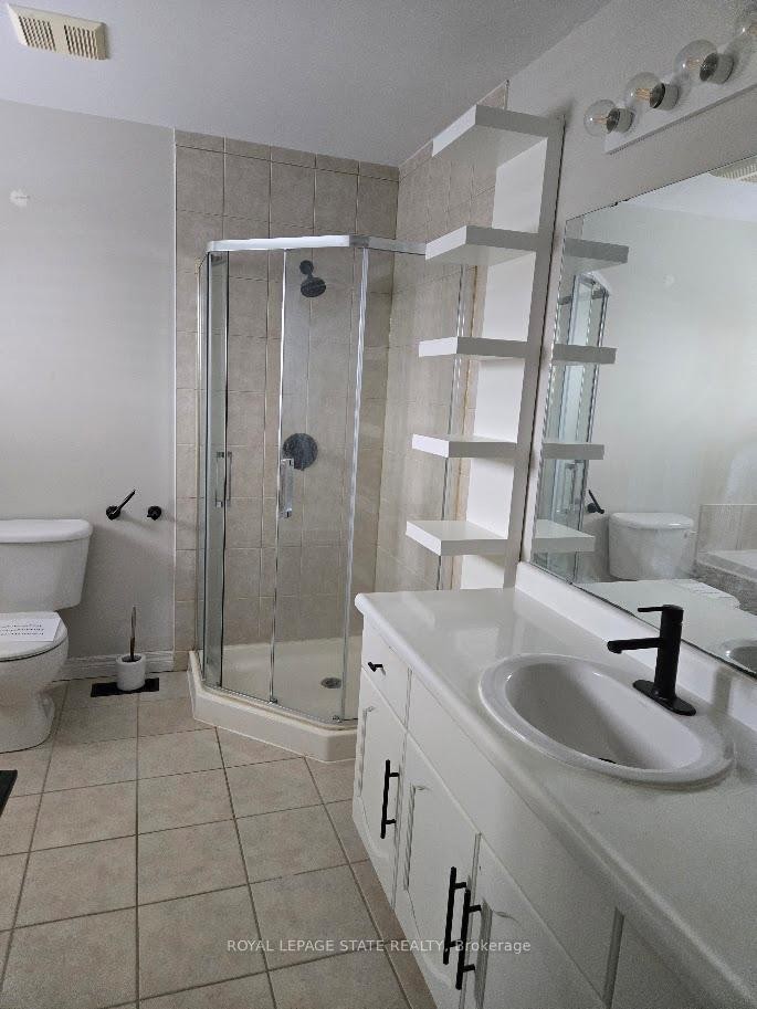 71 Cobblestone Drive, Brant, ON - Indoor Photo Showing Bathroom