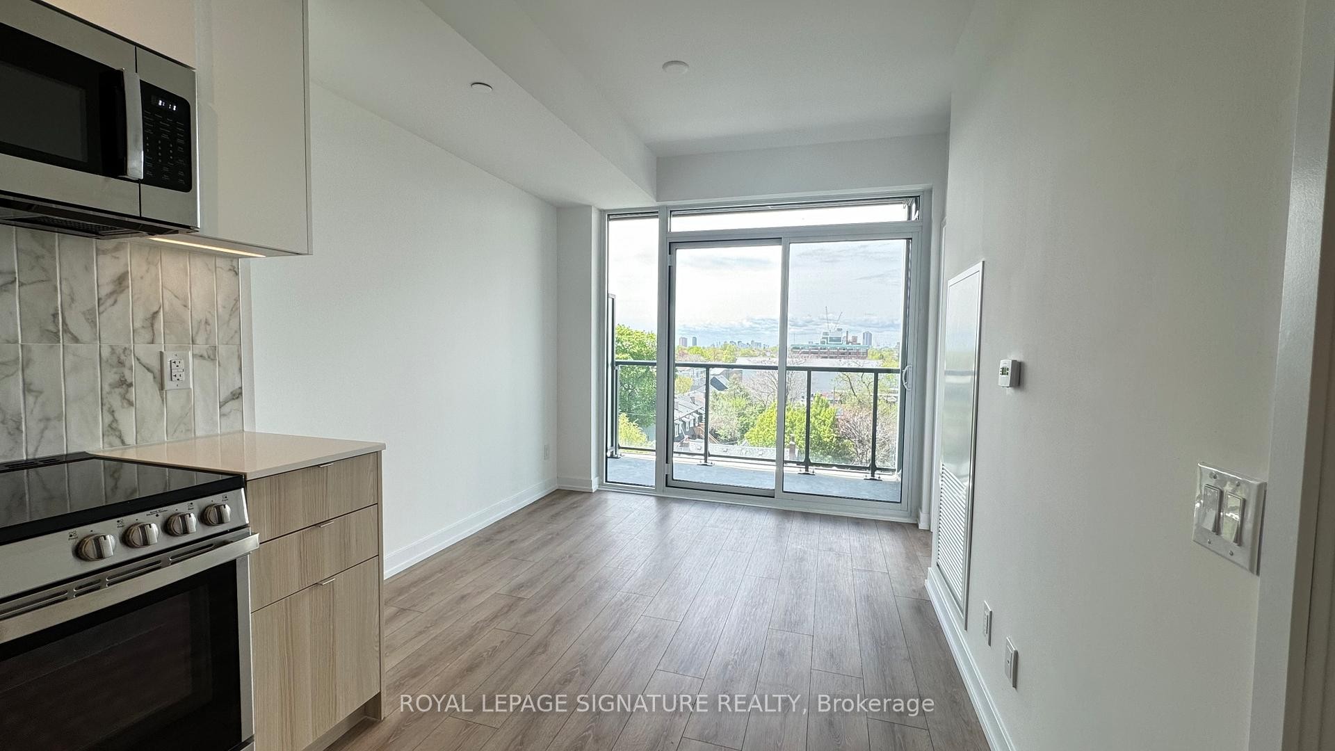 507-500 Dupont Street, Toronto, ON - Indoor