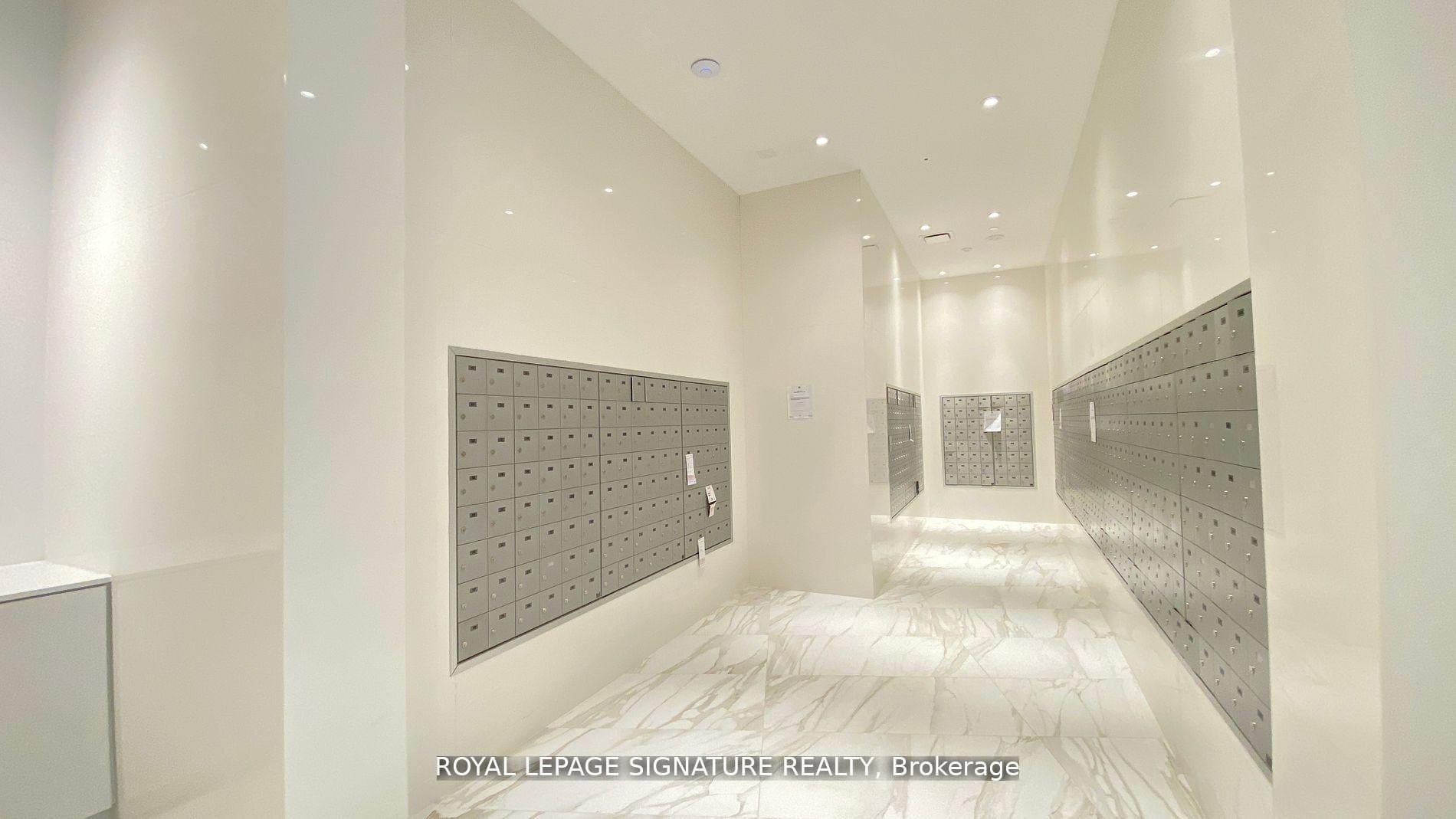 3508-3883 Quartz Road, Mississauga, ON - Indoor Photo Showing Other Room