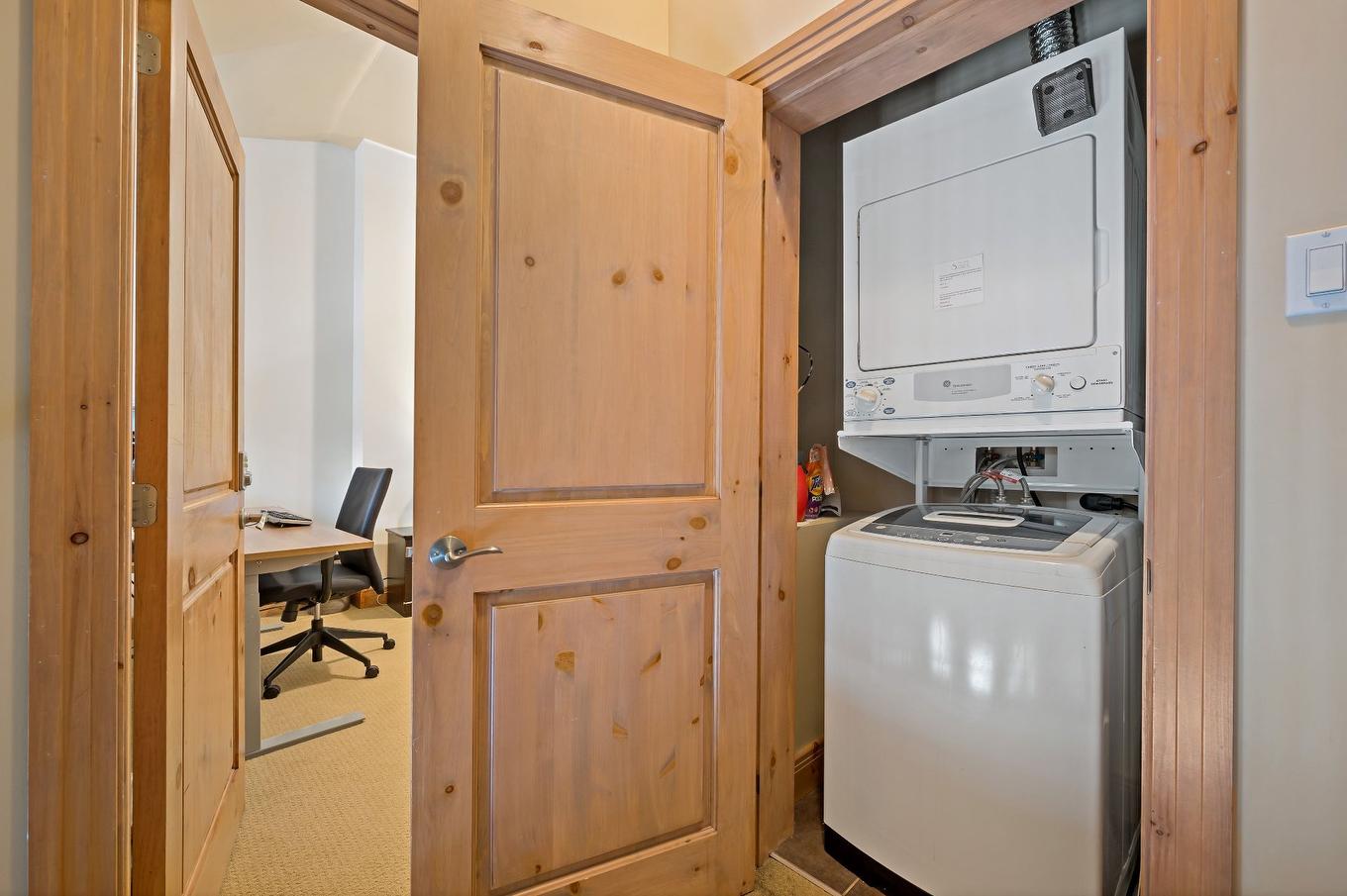 Other - 864 Rue Coupal, Mont-Tremblant, QC - Indoor Photo Showing Laundry Room