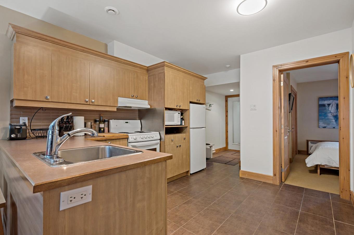 Kitchen - 864 Rue Coupal, Mont-Tremblant, QC - Indoor Photo Showing Kitchen