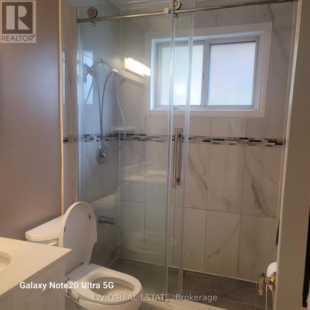 30 Benstrow Avenue, Toronto, ON - Indoor Photo Showing Bathroom