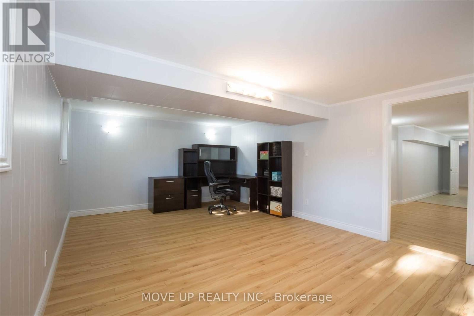 3384 Hannibal Road, Burlington, ON - Indoor