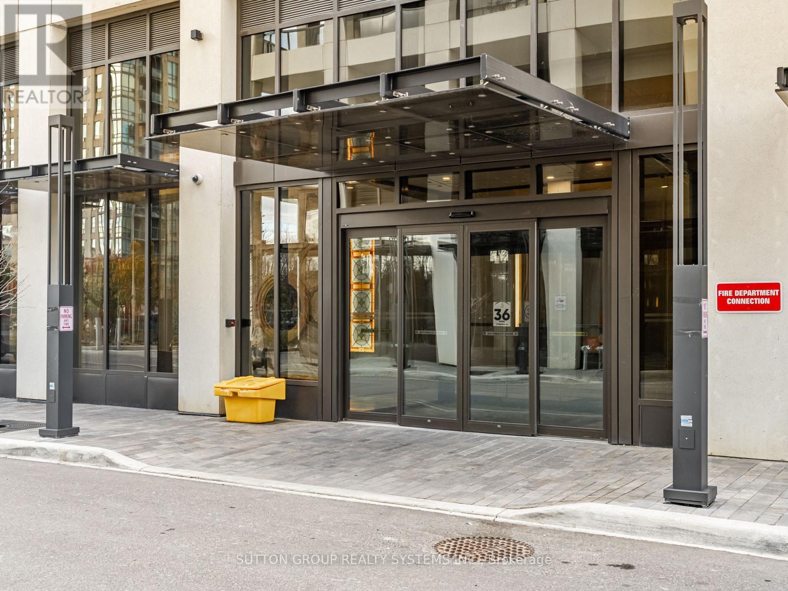 3206 - 36 Elm Drive W, Mississauga, ON - Outdoor