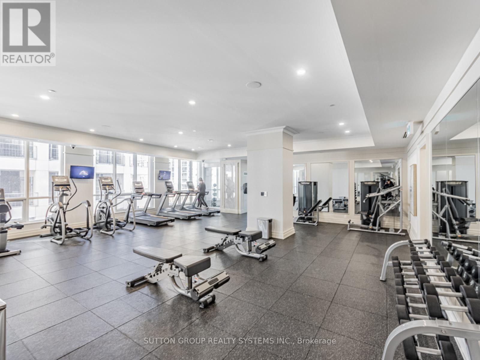 3206 - 36 Elm Drive W, Mississauga, ON - Indoor Photo Showing Gym Room