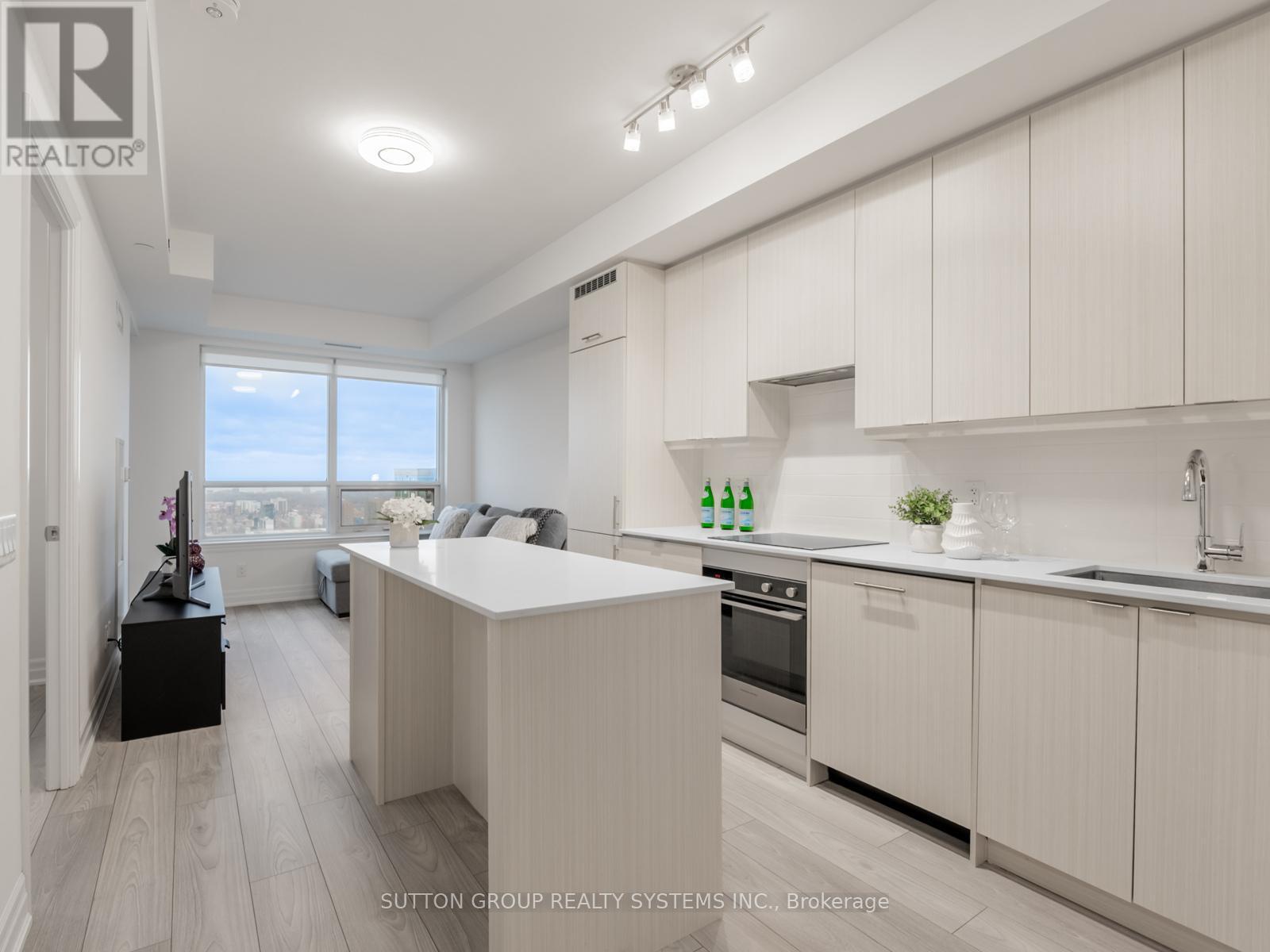 3206 - 36 Elm Drive W, Mississauga, ON - Indoor Photo Showing Kitchen With Upgraded Kitchen