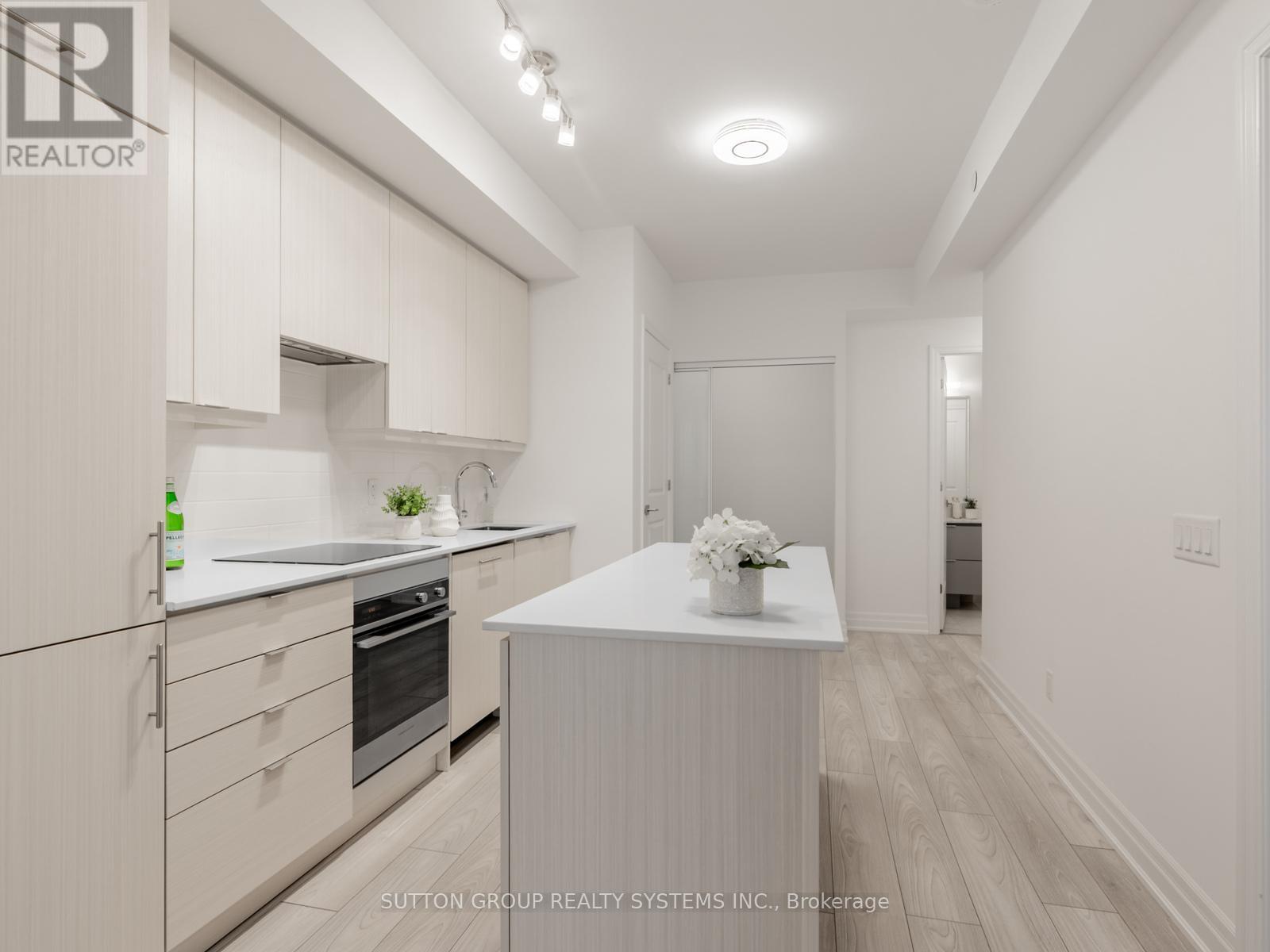 3206 - 36 Elm Drive W, Mississauga, ON - Indoor Photo Showing Kitchen