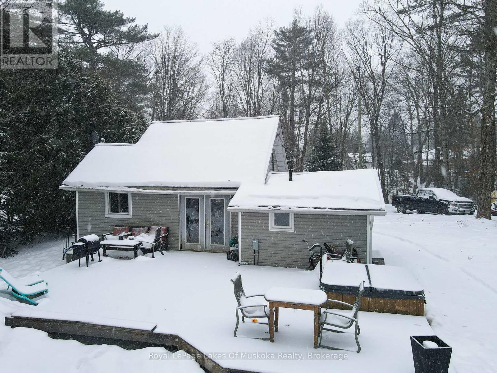 6 Hibberd Lane, Huntsville (Chaffey), ON - Outdoor