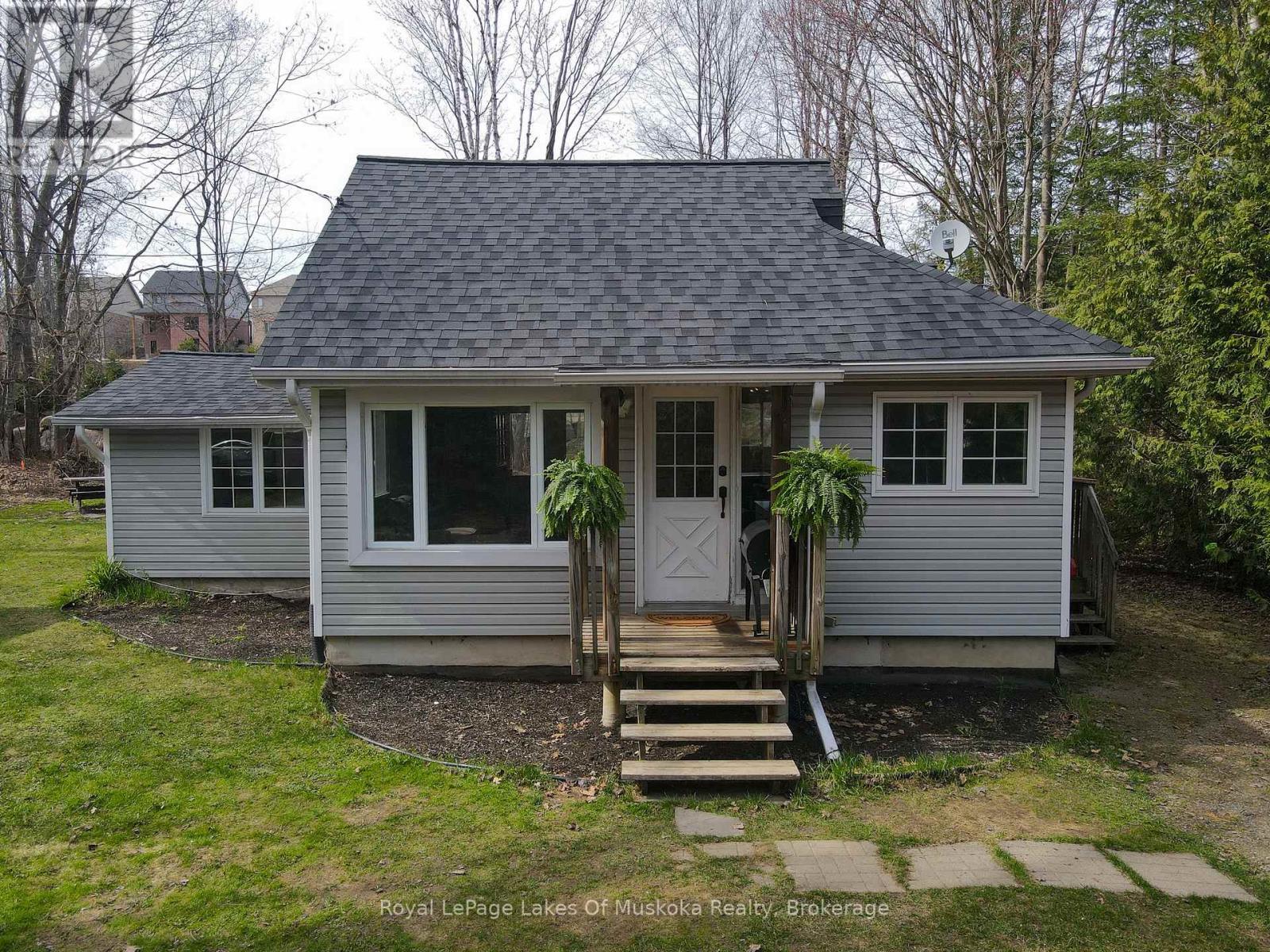 6 Hibberd Lane, Huntsville (Chaffey), ON - Outdoor With Facade