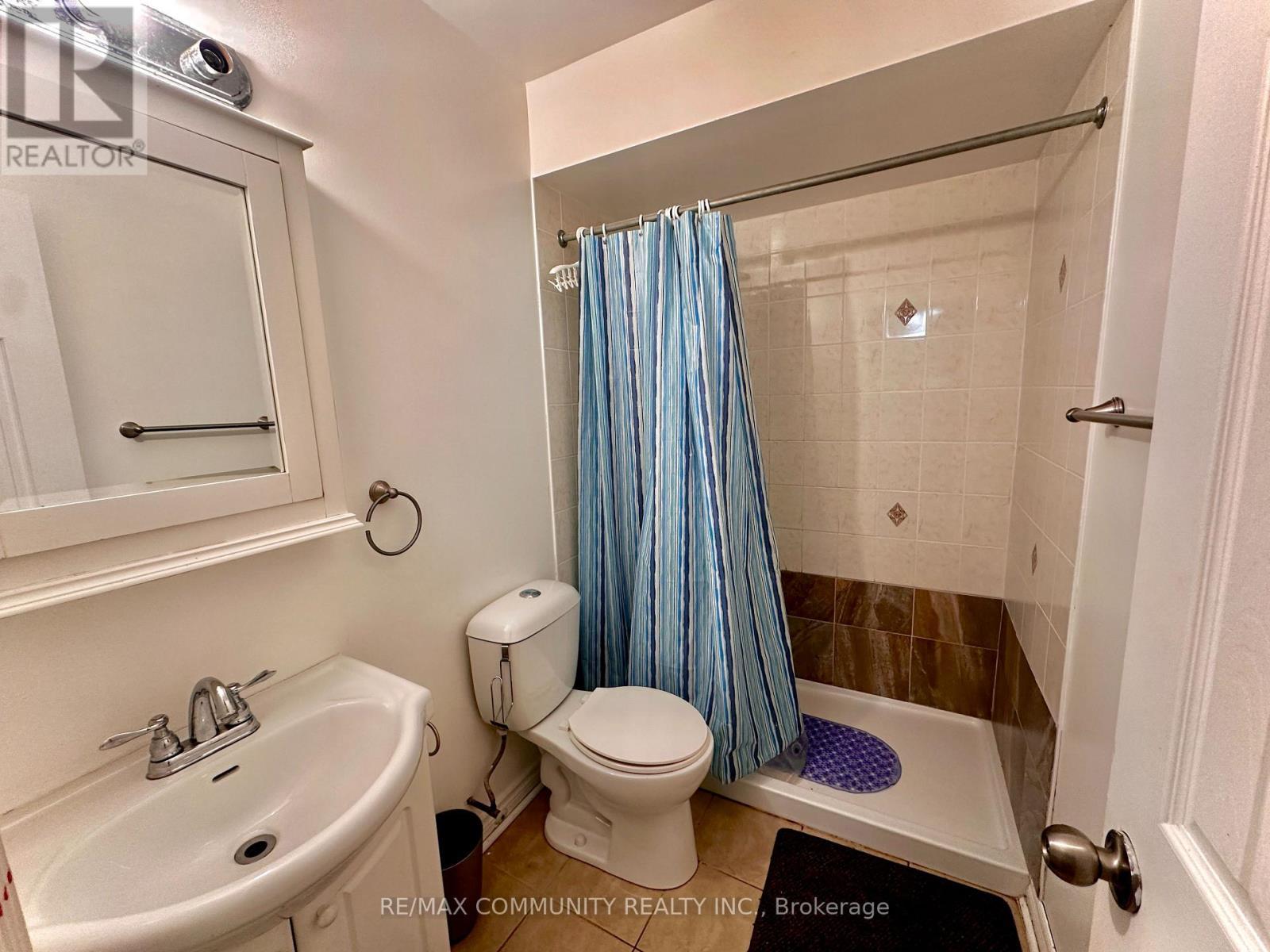 Bsmt - 54 Emcarr Drive, Toronto, ON - Indoor Photo Showing Bathroom