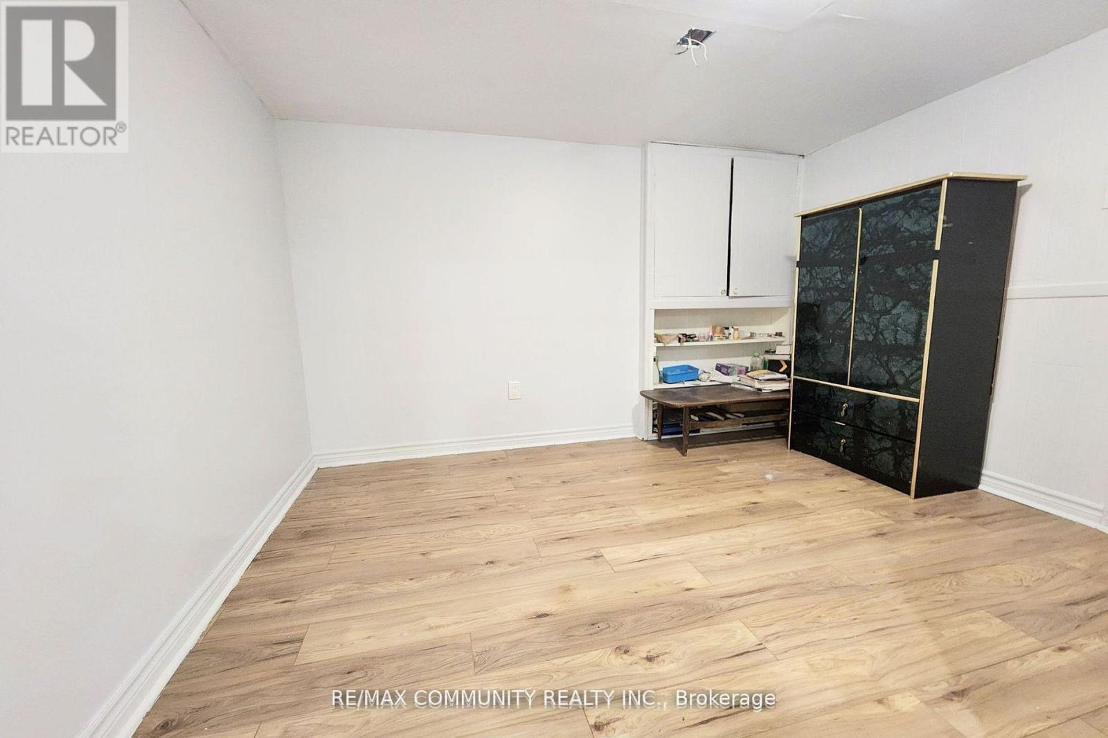 Bsmt - 315 Rossland Road W, Whitby, ON - Indoor Photo Showing Other Room