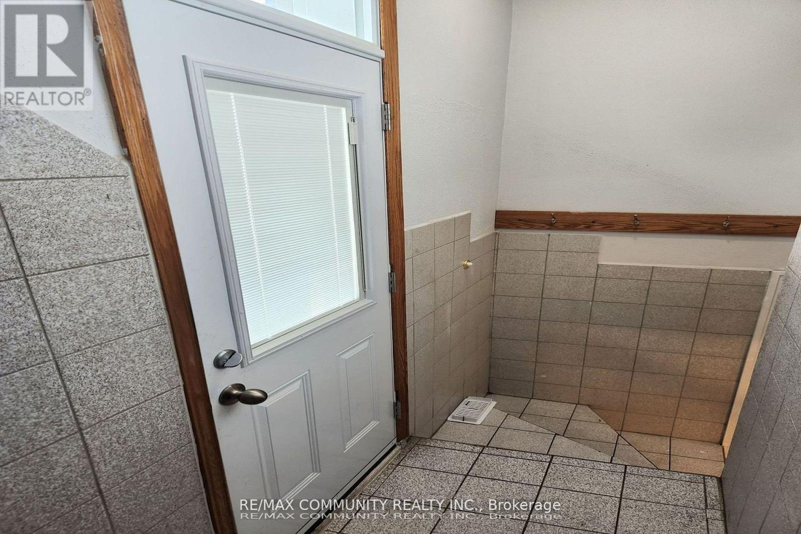 Bsmt - 315 Rossland Road W, Whitby, ON - Indoor