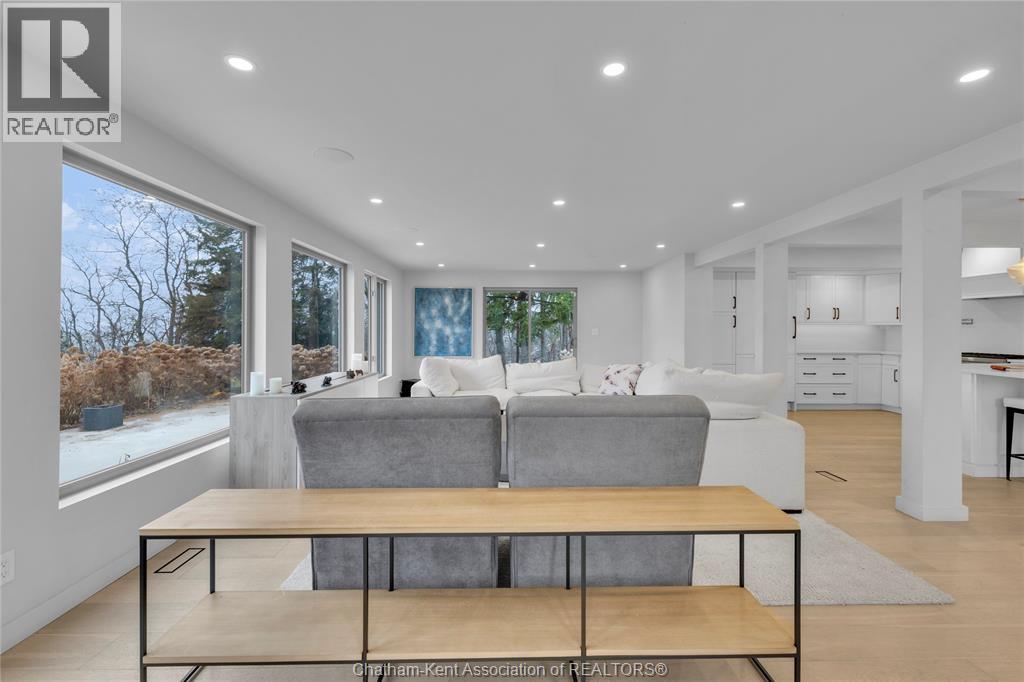 434 Front Road, Norfolk County, ON - Indoor