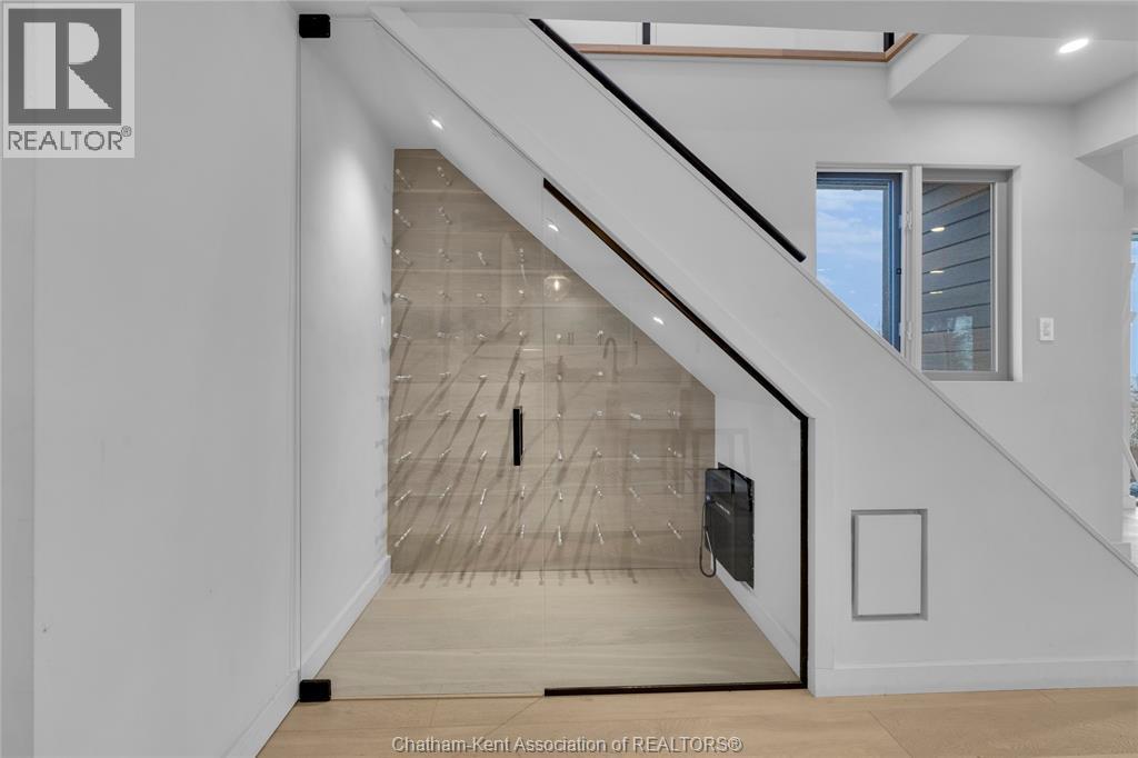 434 Front Road, Norfolk County, ON - Indoor Photo Showing Other Room