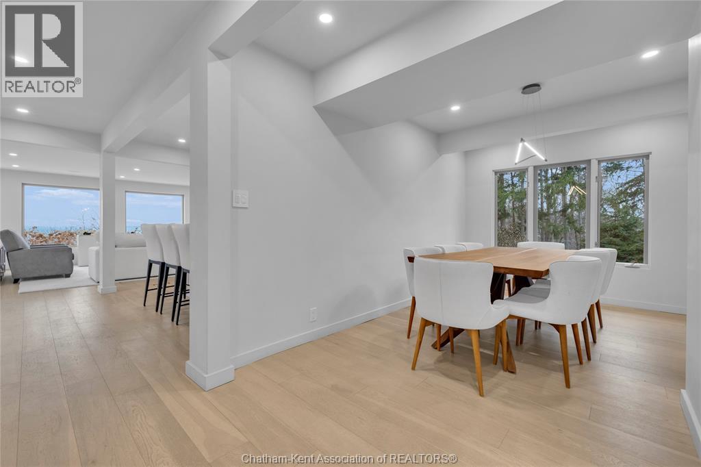434 Front Road, Norfolk County, ON - Indoor Photo Showing Dining Room