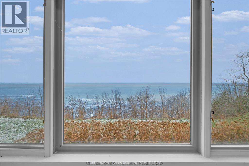 434 Front Road, Norfolk County, ON - Indoor Photo Showing Other Room With Body Of Water