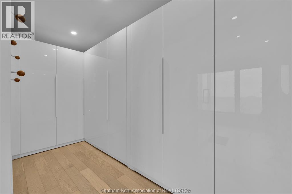 434 Front Road, Norfolk County, ON - Indoor Photo Showing Other Room