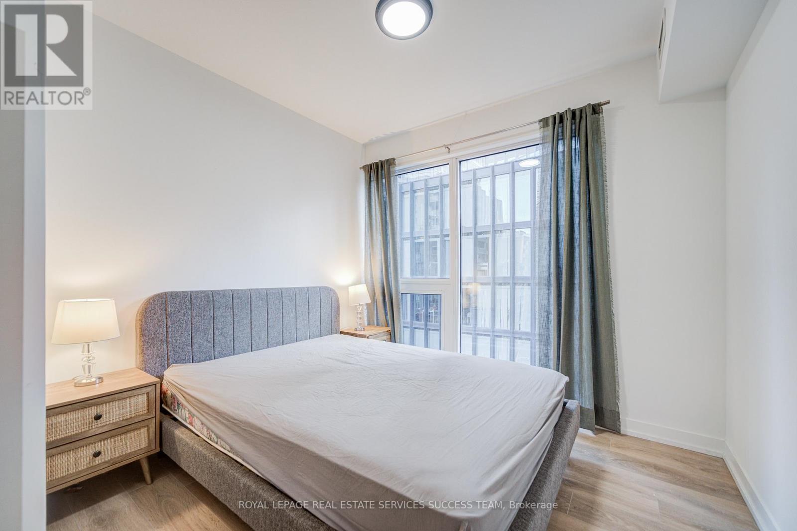 903 - 82 Dalhousie Street, Toronto, ON - Indoor Photo Showing Bedroom