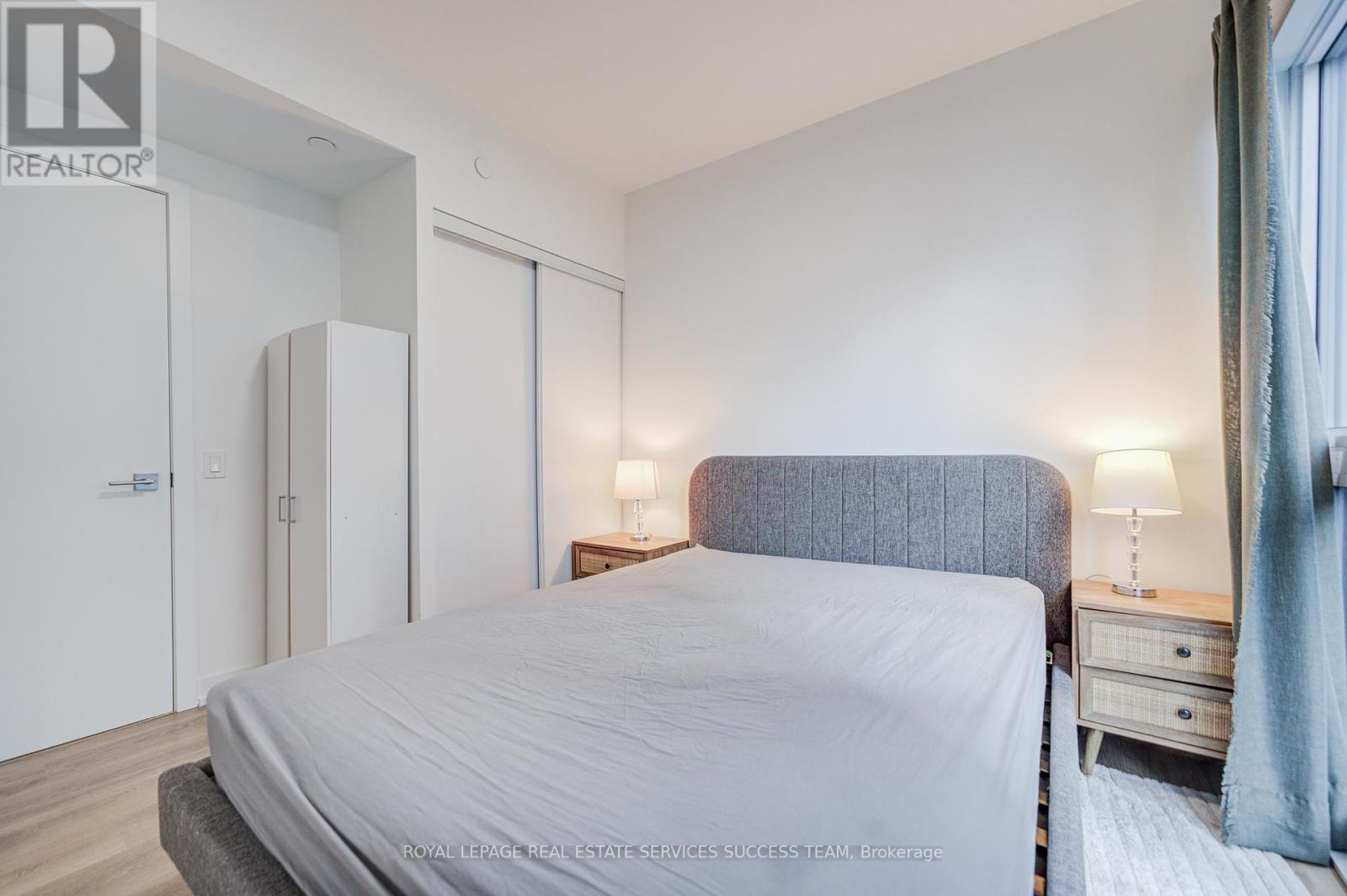 903 - 82 Dalhousie Street, Toronto, ON - Indoor Photo Showing Bedroom