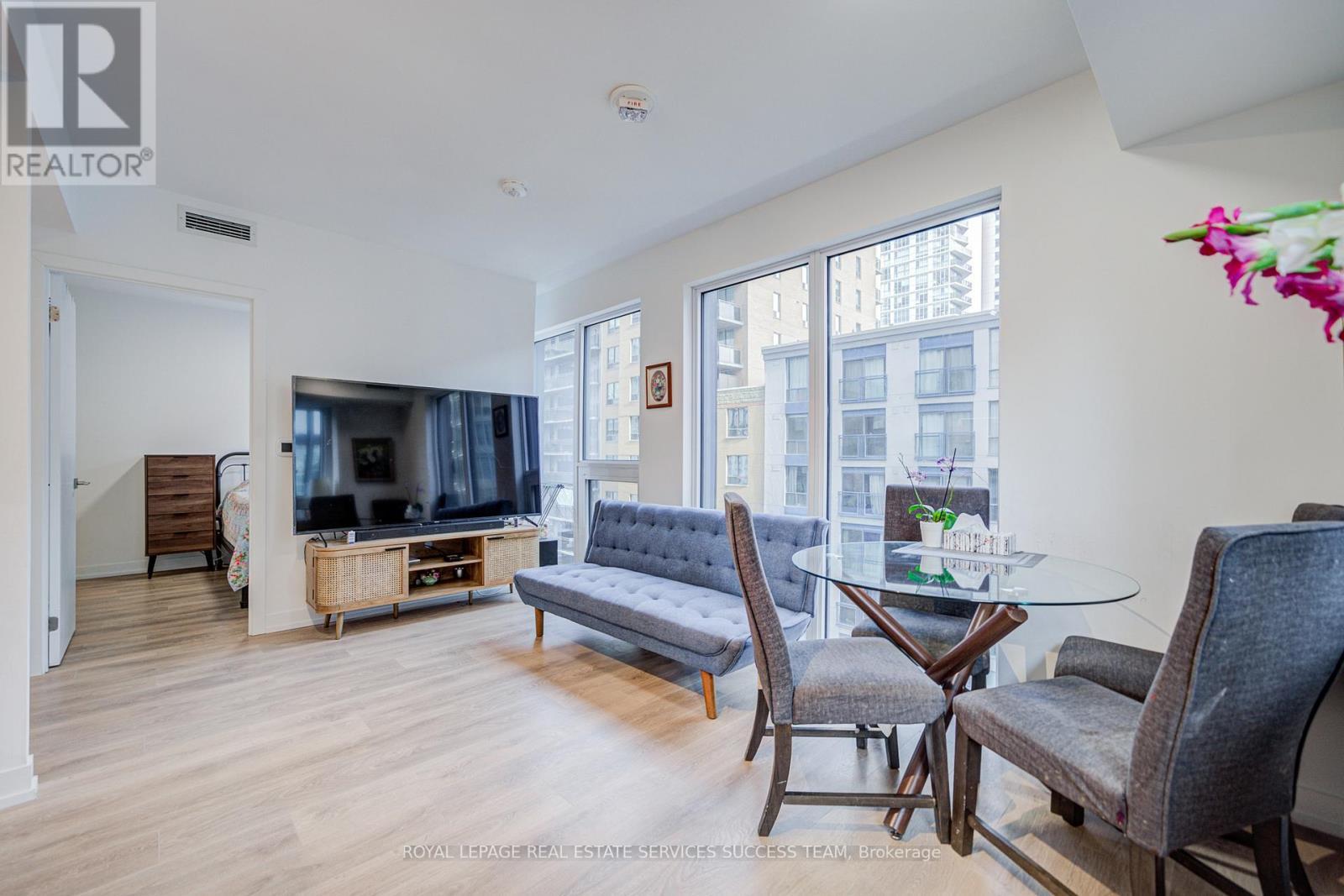 903 - 82 Dalhousie Street, Toronto, ON - Indoor