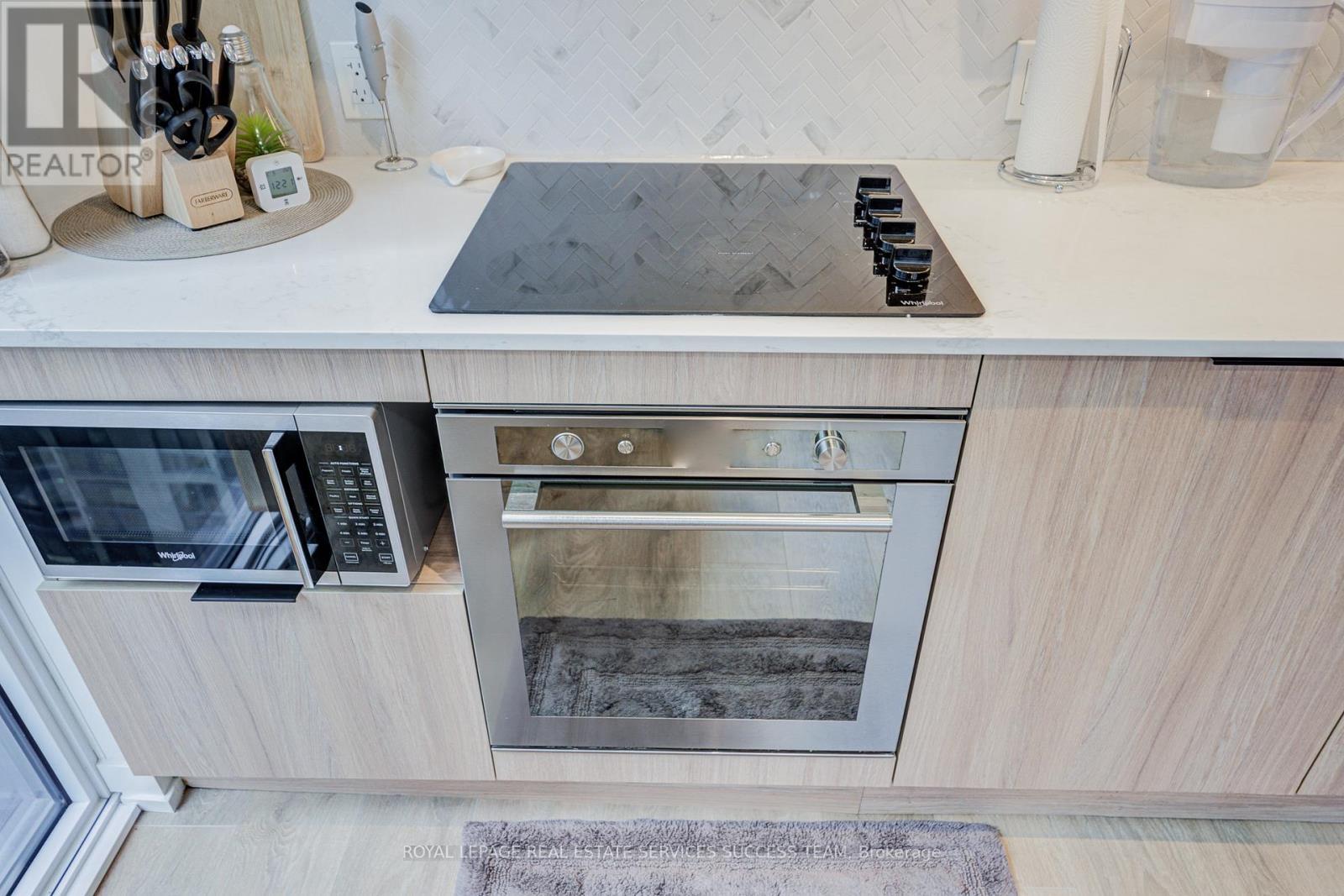 903 - 82 Dalhousie Street, Toronto, ON - Indoor