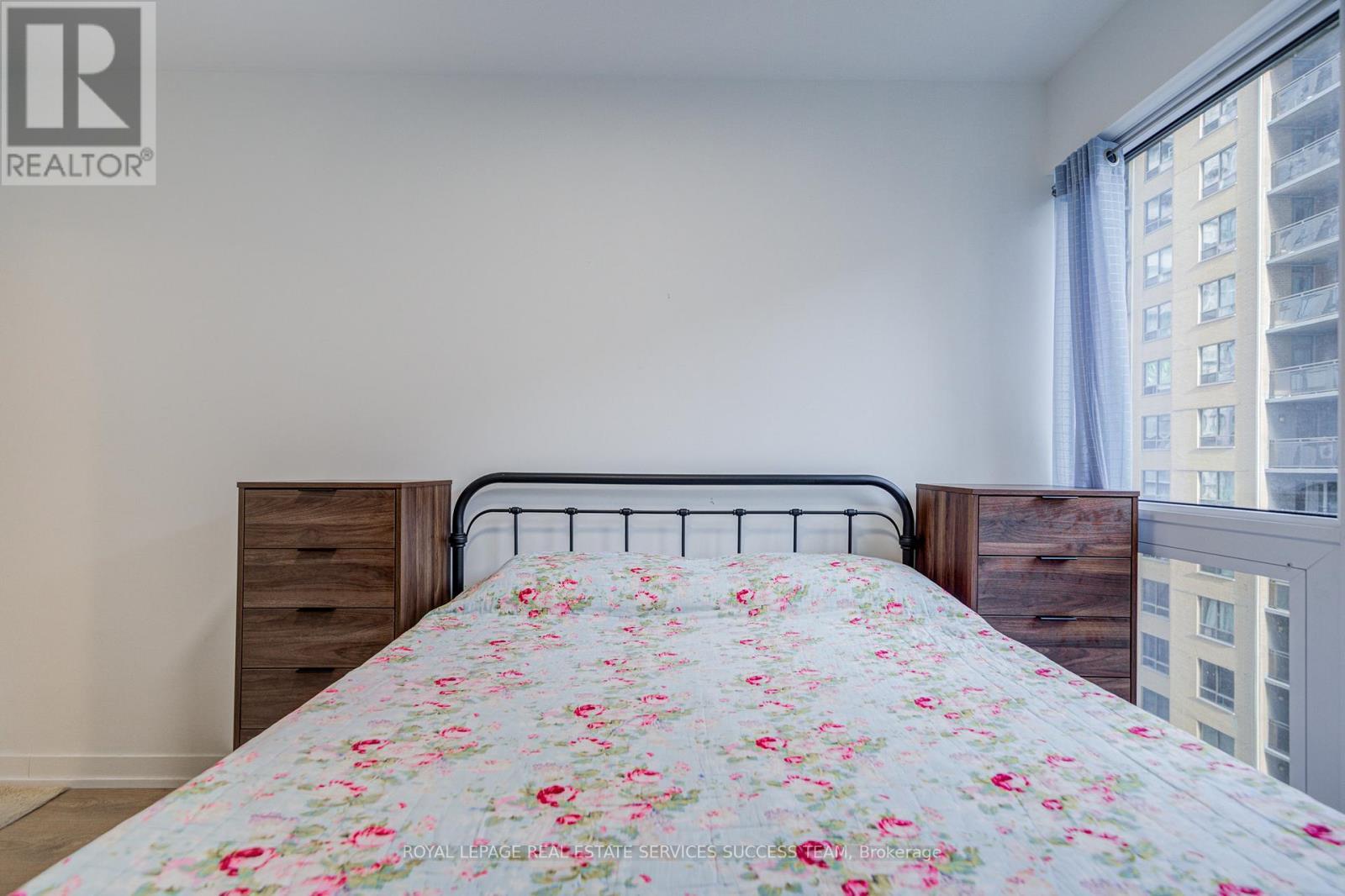 903 - 82 Dalhousie Street, Toronto, ON - Indoor Photo Showing Bedroom