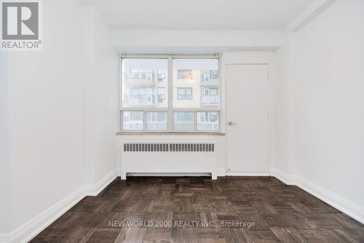 305 - 88 Bernard Avenue, Toronto, ON - Indoor Photo Showing Other Room