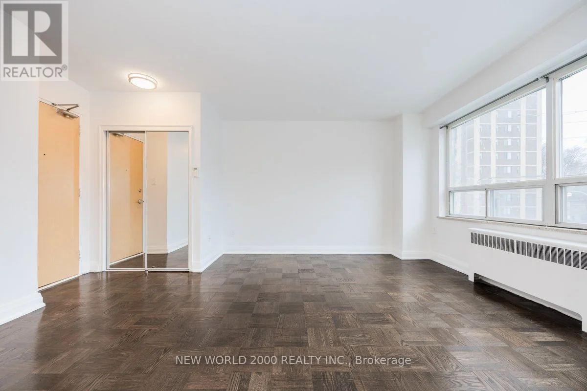 305 - 88 Bernard Avenue, Toronto, ON - Indoor Photo Showing Other Room