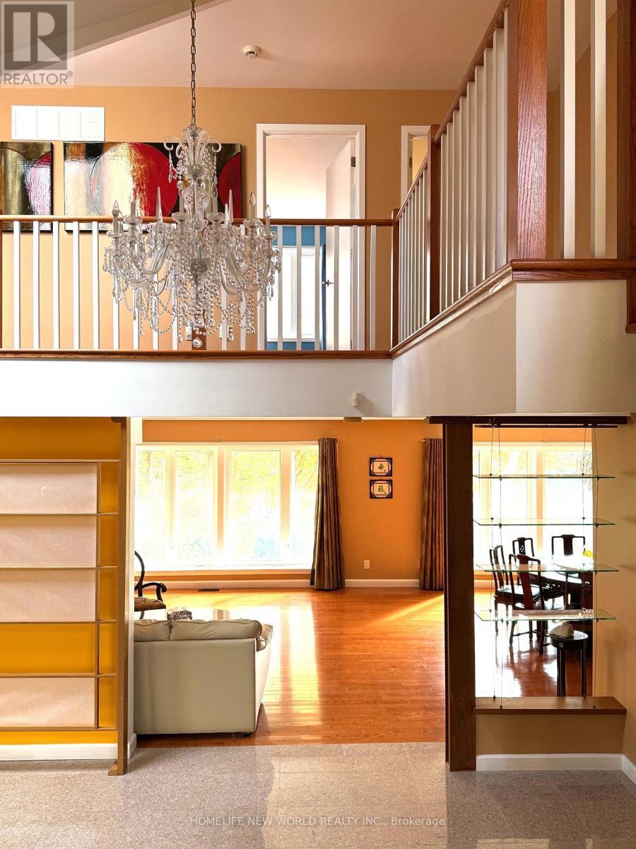 13867 Woodbine Avenue, Whitchurch-Stouffville, ON - Indoor Photo Showing Other Room