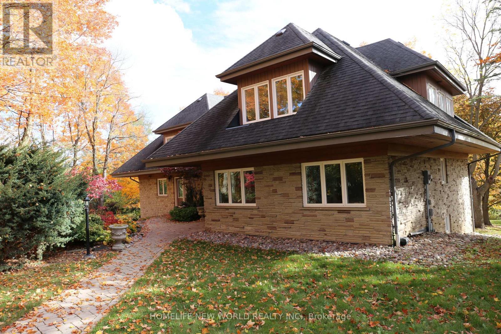 13867 Woodbine Avenue, Whitchurch-Stouffville, ON - Outdoor