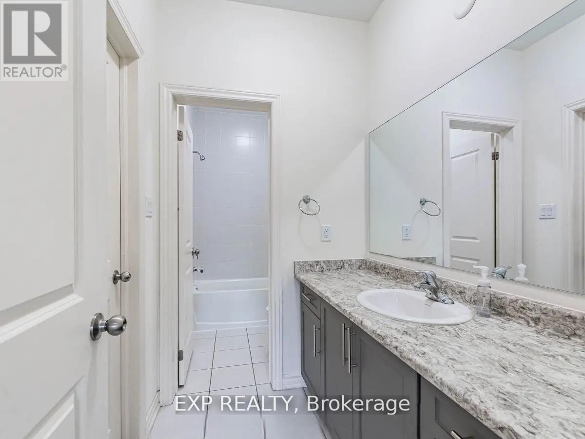 10 Truffle Court, Brampton, ON - Indoor Photo Showing Bathroom